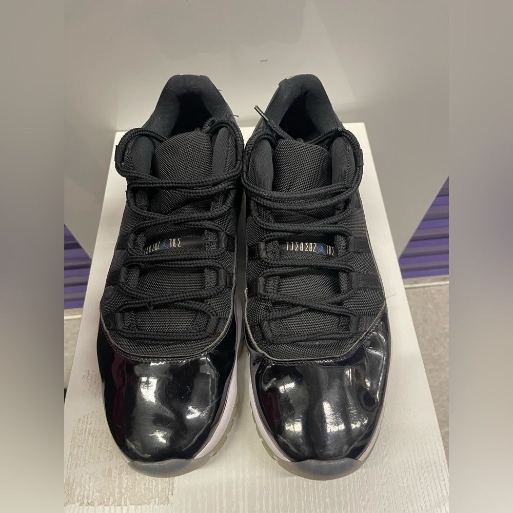 Authentic Jordan Brand Air Jordan 11 Retro Low sneakers